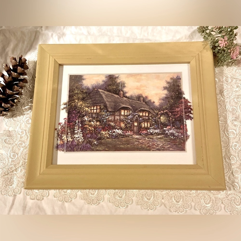 3/40$ Vintage wall‎ mounted wood frame Illustration of a house in the woods